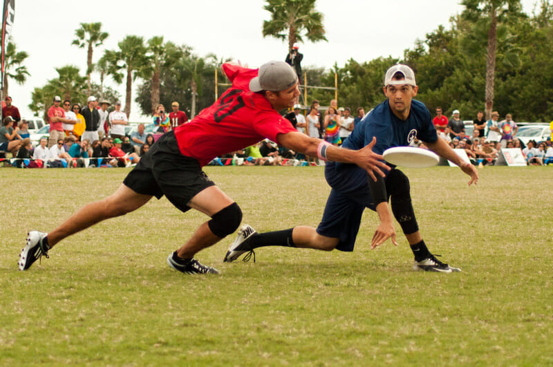 Doublewide takes on Revolver in the 2012 Club Championships Men's Final.