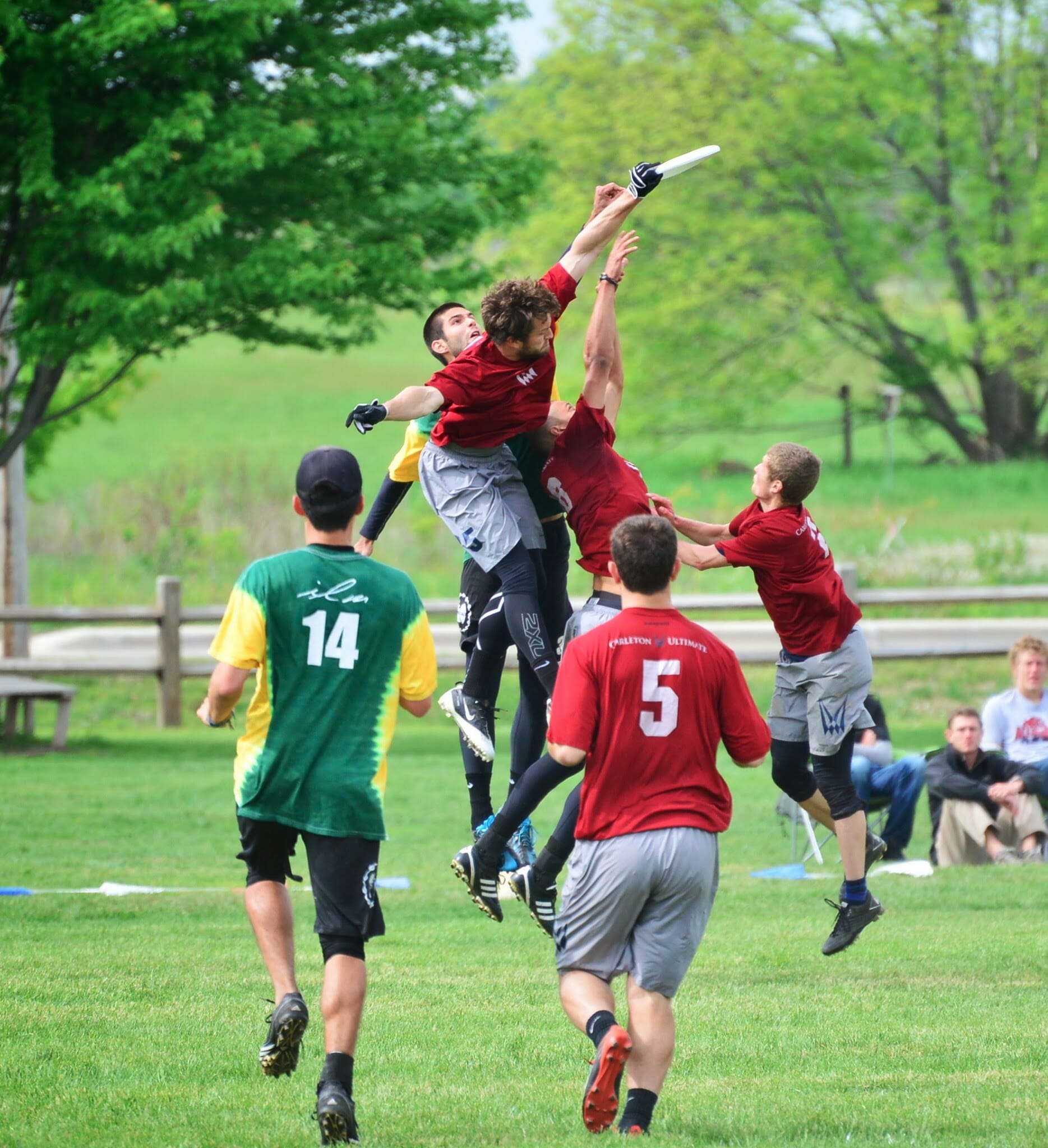 Carleton's Nick Stuart gets nasty against UNC Wilmington at the 2013 College Championships.