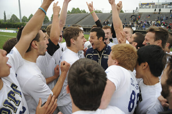 Pittsburgh celebrates winning the 2013 USA Ultimate College Championships.