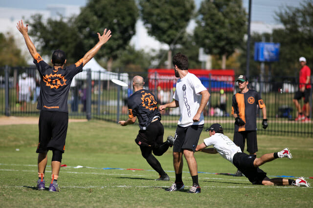 Ring of Fire wins their quarterfinal vs. Chain Lightning at the 2014 National Championships.